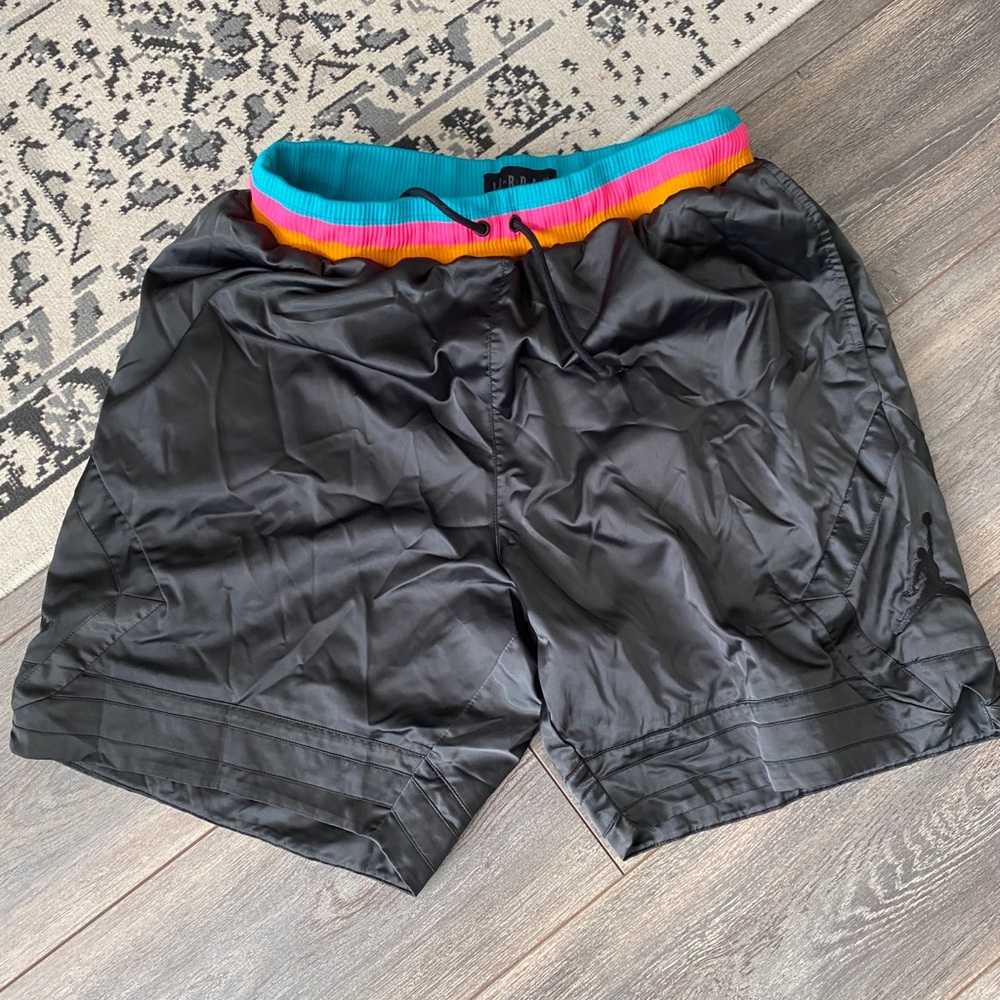 Unique🎉Men’s Nike Jumpman Satin Basketball shorts